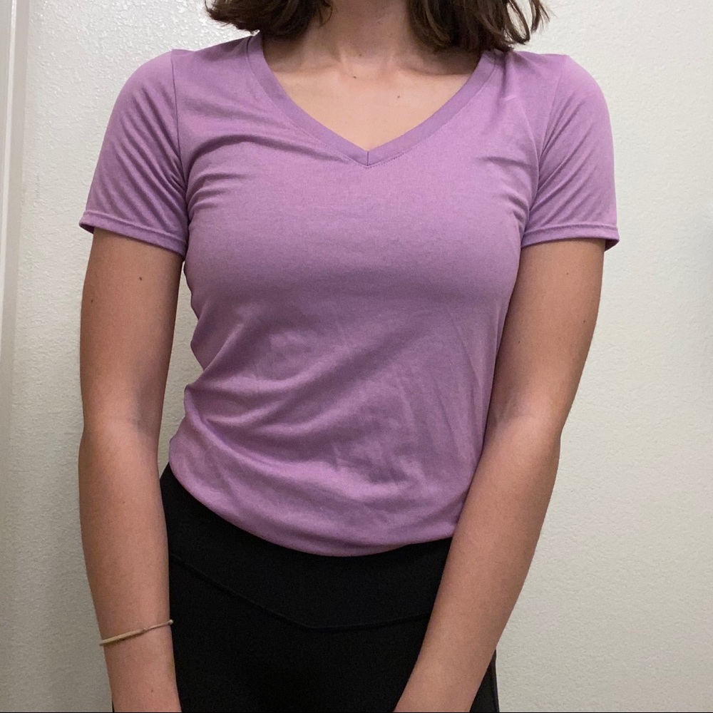 ❌SOLD❌Nike Athletic Dri Fit Tee - Picture 4 of 8